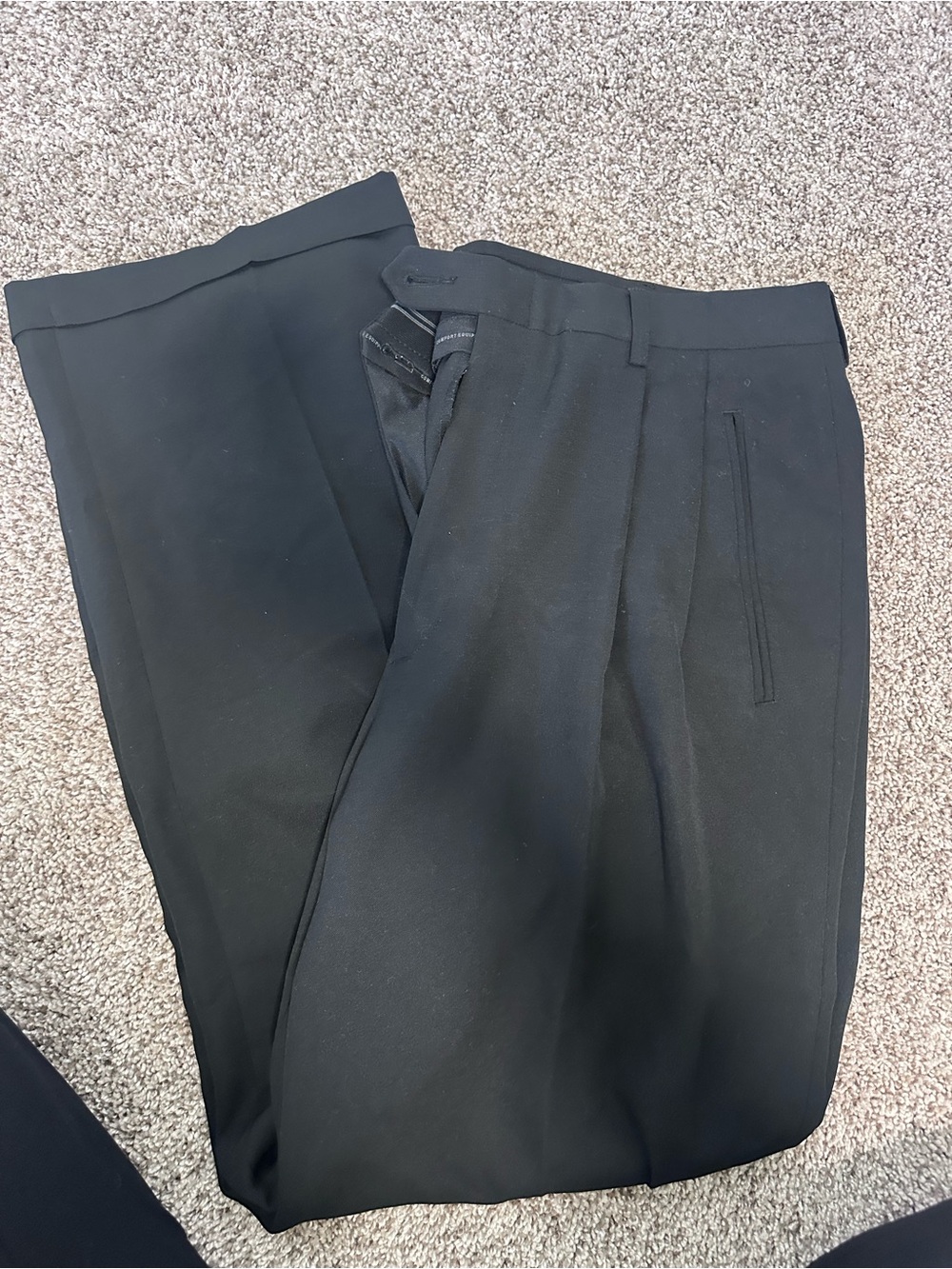 Haggar Black Flat-Front Men's Dress Pants